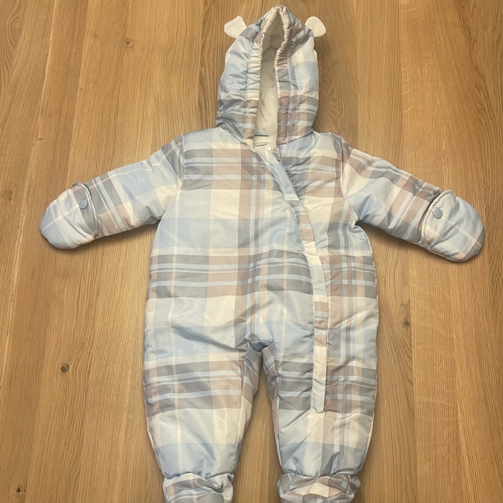 Carter’s SnowSuit 6-9M Baby Boy